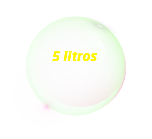 5 litros de agua de un cubo normal